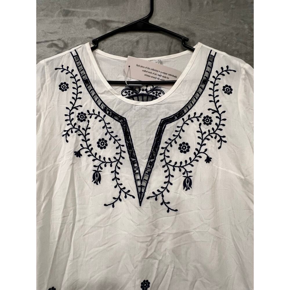 Solitaire Women’s Embroidered Tunic Top NWT Boho Peasant Blouse Cut Out Designs - Picture 3 of 9